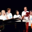 Vastaps köszöntötte azokat, akik a Szociális Munka Napján műsort adtak