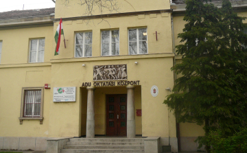 Az Adu iskola ajánlja