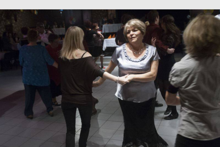 Szerb bál a Békében