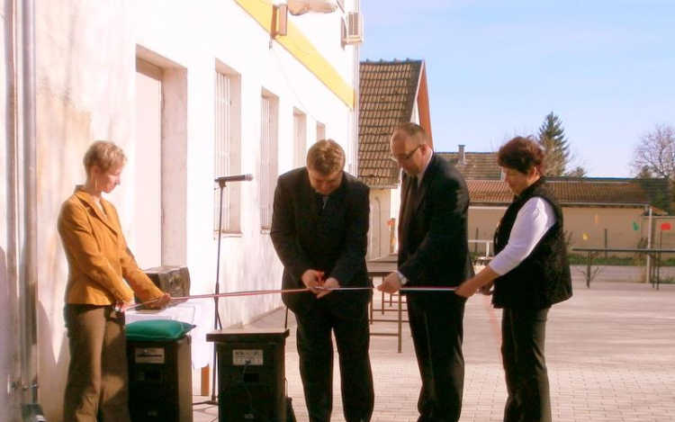 Piac lett Kisapostagon