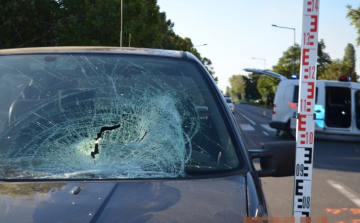 ELGÁZOLTA A GYALOGOST 