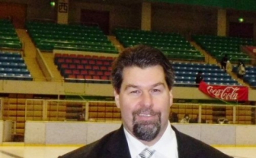 Kiváló kanadai edző a hokisoknál