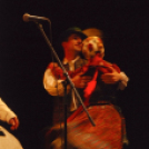 ifj.Dráviczki Márton felvételei a Parázs-Varázs színpadáról