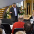 Nők és a tudomány a főiskolán - DSTV videóval