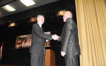 Egervári Sándor lett városunk díszpolgára