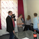 Együtt 2014 kampány-körút  a bejáratnál Gombossal