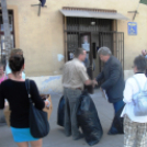 Együtt 2014 kampány-körút  a bejáratnál Gombossal