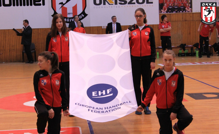 Búcsú a kupától- képekkel