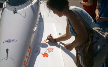 Dedikálj motorcsónakot!