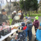 Húsvéti ételosztás