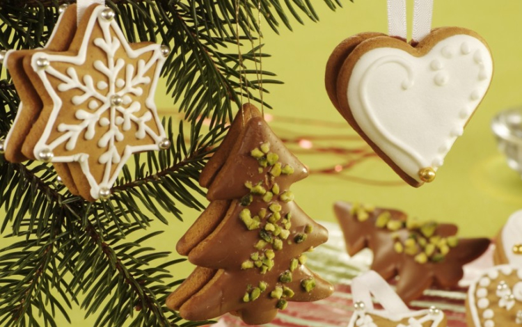 Adventi vásár a megújult Városháza téren