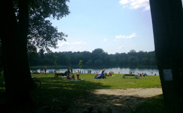 Szabad a strand