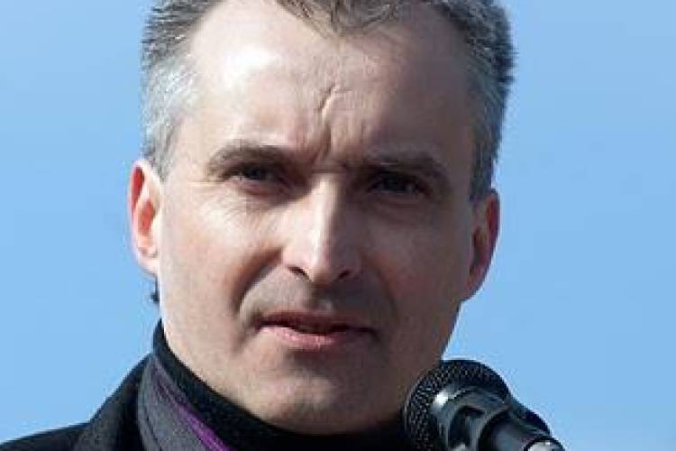 Cserna: Mire kell két milliárd forint?