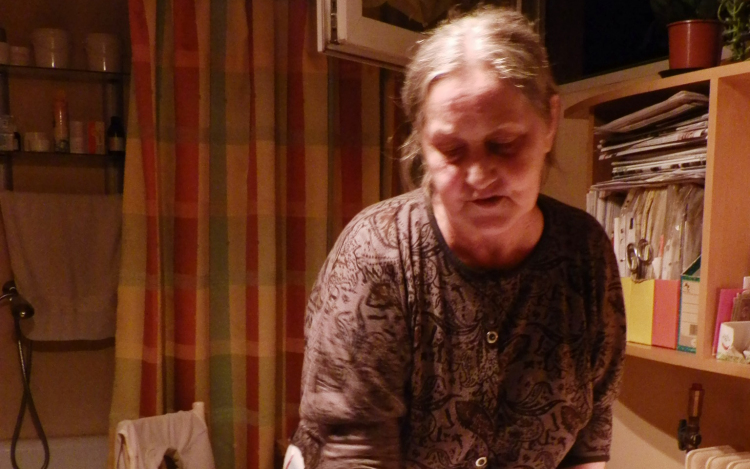 Erzsike odaadta a lakását a városnak