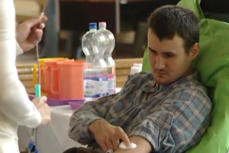 Véradás, filmnézés, életmentés - DSTV videóval