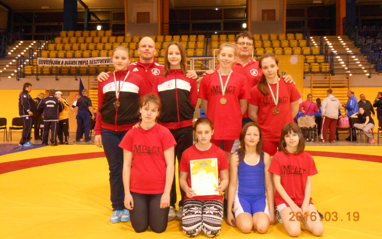 A birkózó lányok is sikeresek