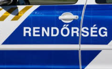 Busz ütközött teherautóval