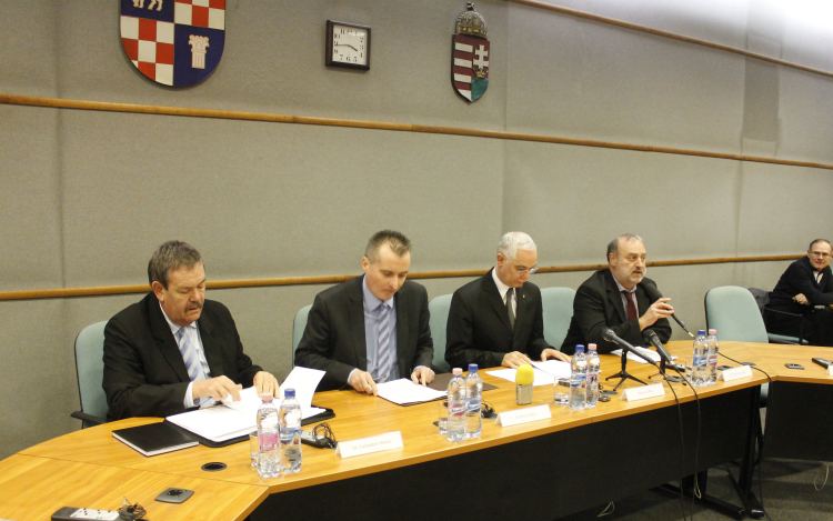 Dunaújvárosnak  már nincs adóssága