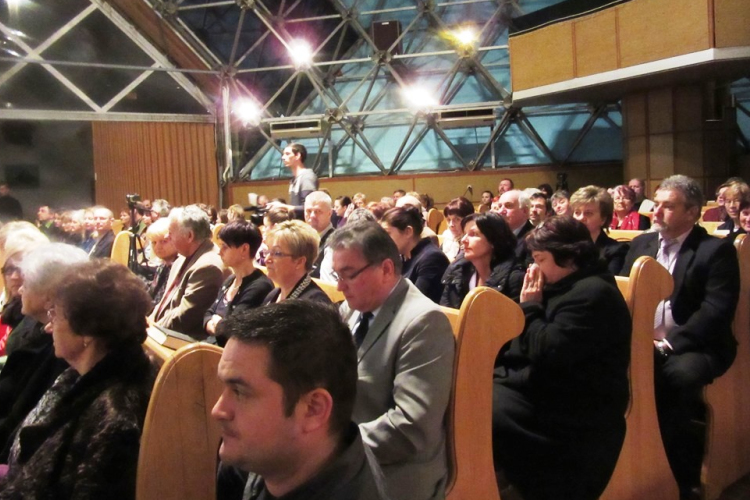 Bugyik család: kétszázezer forintos koncert