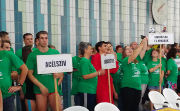 Átúszták a hétvégét