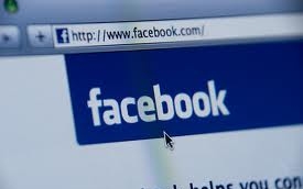 Facebook-szabályzatot vezetnek be a cégek
