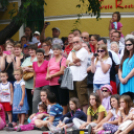 Mazsorettek és fúvós zene