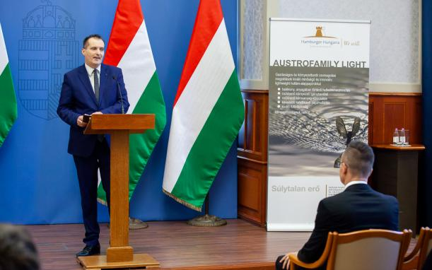 Fejleszt a Hamburger Hungária Kft.