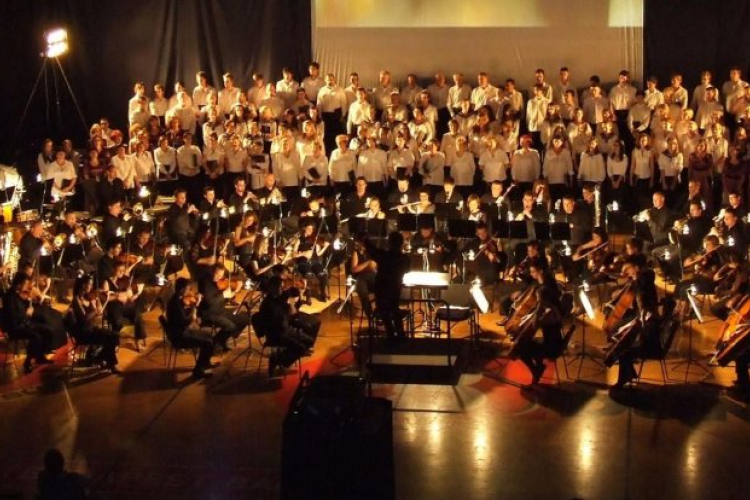 Énekelni mennek New Yorkba