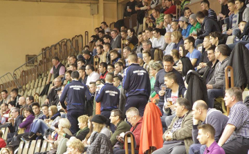 Futsal: vereség a végjátékban