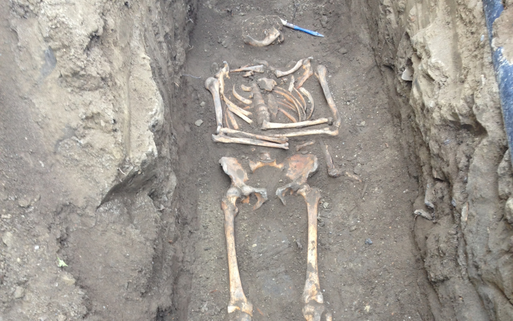 Holttestet találtak az Öreghegyi úton