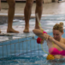 Víziparádé a középiskolásokkal