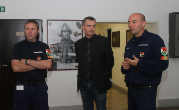 Polgármesteri látogatás a tűzoltóknál