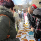 Húsvéti ételosztás