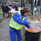 Ételosztás Dunaújvárosban