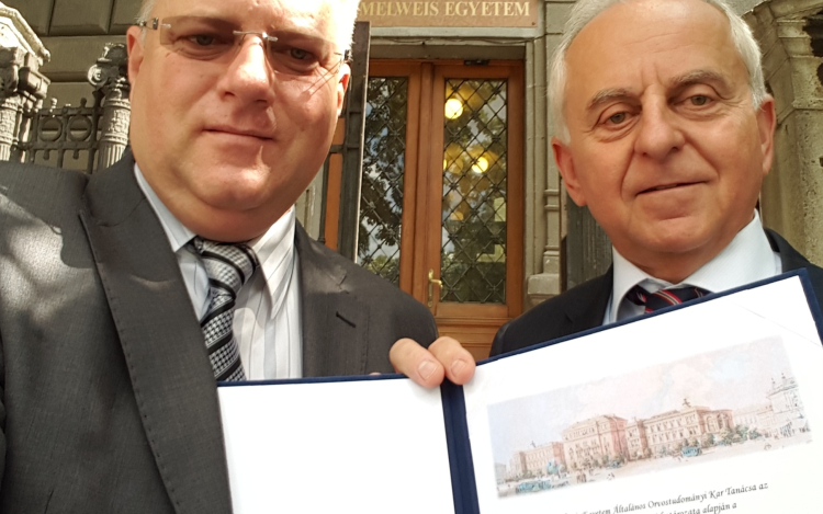 Kórházunk kiérdemelte a Semmelweis Egyetem Gyakorló Kórháza címet!