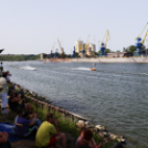 Motorcsónak két napon keresztül