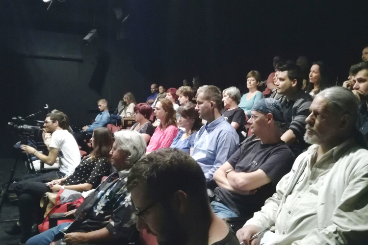 Bizalom évada kezdődik a Bartókban