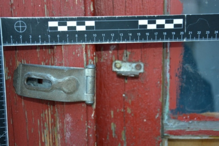 Rátörték a gyerekekre az ajtót - videóval 