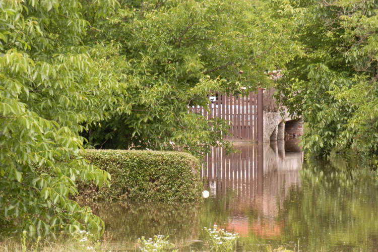A legnagyobb veszélyben Kisapostag van