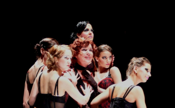 Nem ócska kis Kabaré!