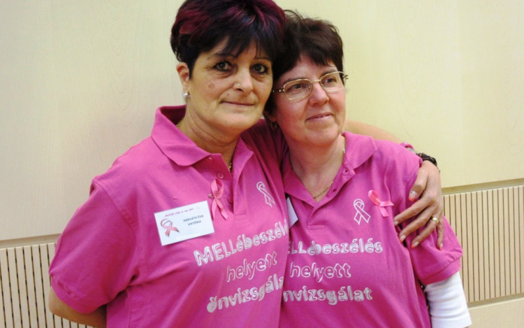 Séta, vallomás, előadás és a mellrák