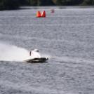 Motorcsónak két napon keresztül