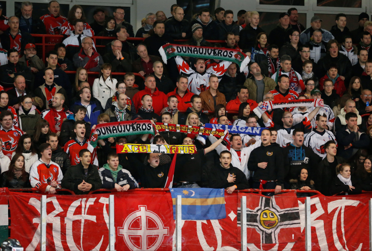 Még nem bajnokok az Acélbikák