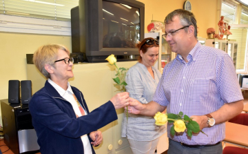 Köszönet a kiváló munkáért