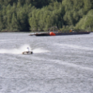 Motorcsónak két napon keresztül