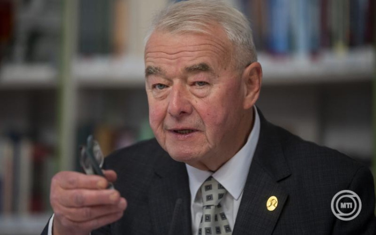 A védekezési intézkedések betartása megállíthatja a ragadós száj- és körömfájás terjedését a szakemberek szerint