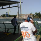 Motorcsónak két napon keresztül