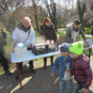 Húsvéti ételosztás