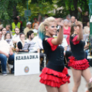 Mazsorettek és fúvós zene