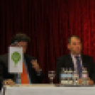 Sajtótájékoztató